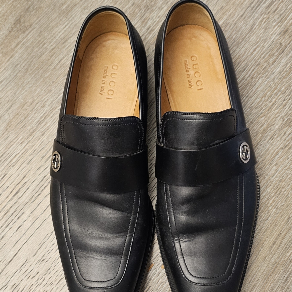 Gucci Men's Black Leather Slip-On Loafers